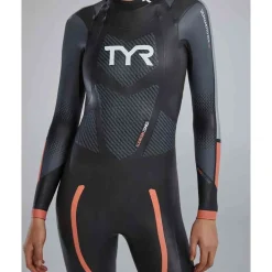 TYR Traje de neopreno de manga larga para mujer Hurricane CAT 3
